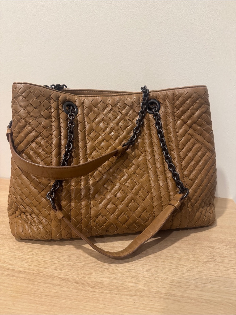 Bottega Veneta Leather Shoulder Tote in Cognac Brown dark gunmetal hardware - Picture 9 of 10